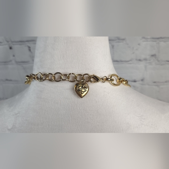 Betsy Johnson Floral Hummingbird Necklace - Picture 8 of 8